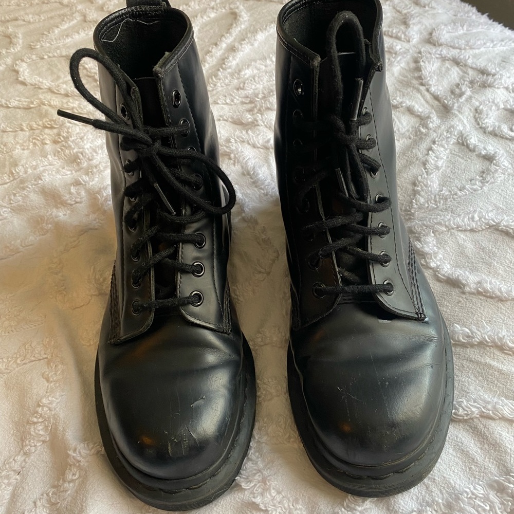 Dr Martens 1460 Mono Boot size 9
